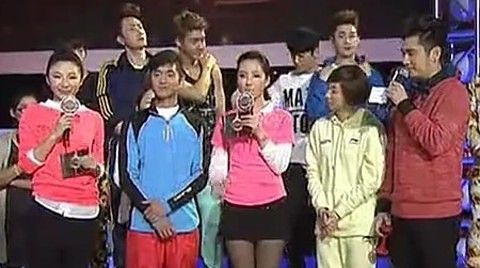 中国最靓体操冠军 携手韩国偶像男子天团