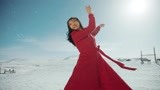 《最美的青春》季秀荣穿红裙在大雪中跳舞