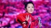 杨钰莹演唱的《黄金一笑》，歌坛玉女，外表清纯，声音甜美