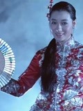 秋生失手打了英叔,大半夜畏罪逃跑,没成想被鬼新娘盯上了