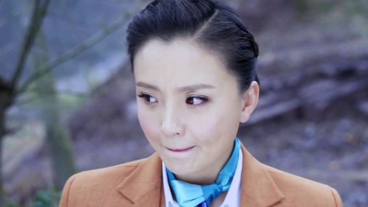《红色护卫》孙茜倾城一笑,这是要迷倒众生的节奏啊