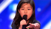 9岁女孩挑战经典歌曲《传奇》，嗓音空灵动听，网友：不输王菲