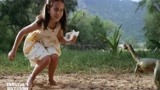侏罗纪公园2：女孩出来玩，碰见小恐龙，还和它聊起天来了