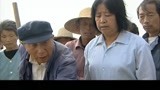 暖春53：村民们都看二狗捡回来的孩子，埋怨铁蛋娘对小花不好