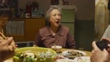 阳光姐妹淘：张丽君和奶奶抢电台，奶奶气得直骂人，简直可怕