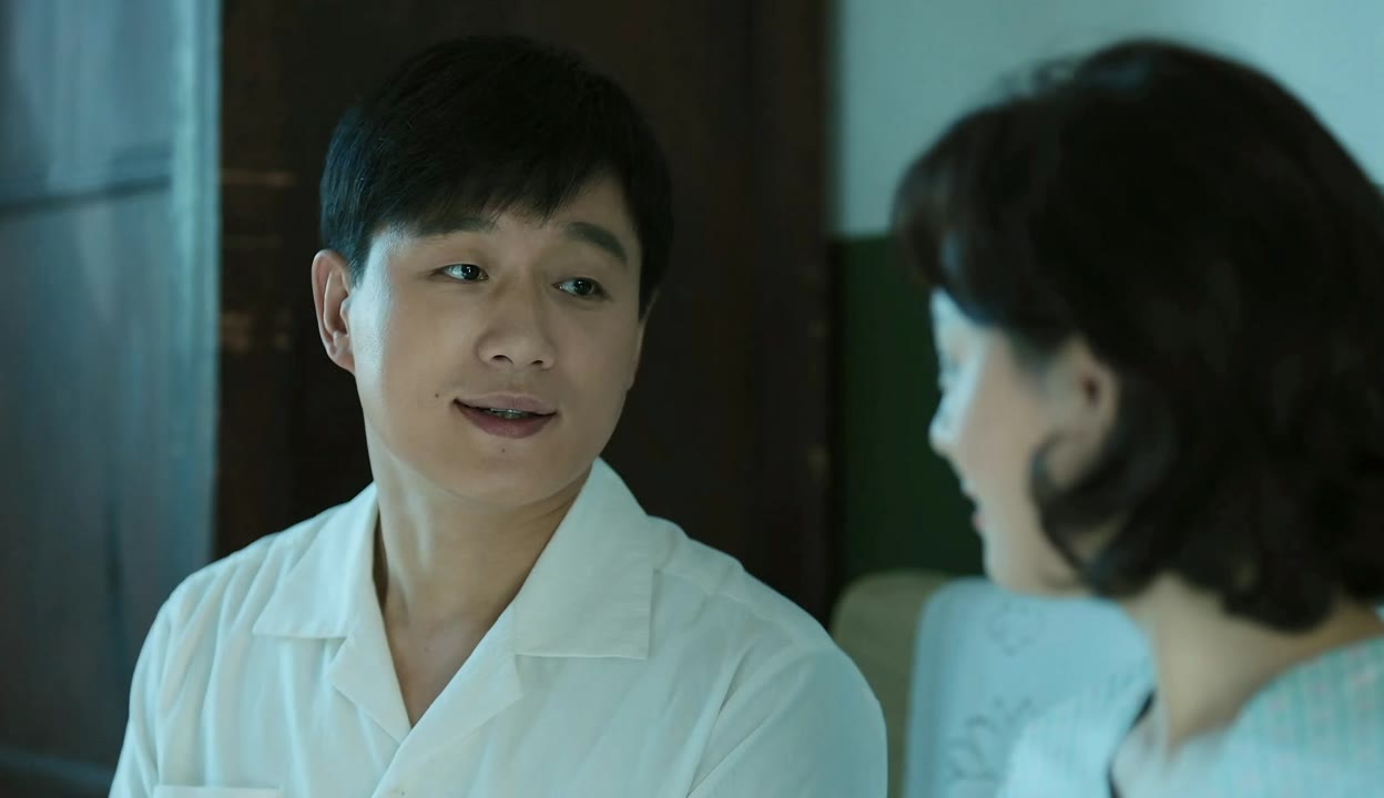 王茜华 
