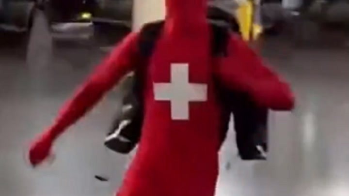 瑞士运动员核酸呈阳性一系列行为逗笑网友：和张国伟拜个把子？