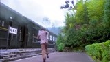 百战天狼：马盖天追红珊，直接扒火车，追上火车保护红珊！