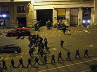 巴黎辖区多起袭击至少130死