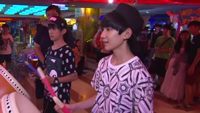Watch the latest 《TFBOYS偶像手记》TFBOYS太鼓达人大PK (2014) online with English subtitle for free English Subtitle