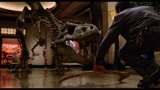 你一只这么大的恐龙想玩叼骨头是什么意思？