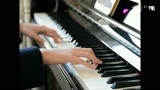 钢琴弹奏小女花不弃插曲《像风一样》，琴声清脆悦耳超好听