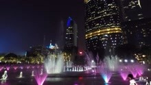 广东广州：珠江新城，美轮美奂的音乐喷泉表演，不容错过