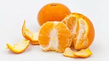 吃剩下的橘子皮不要扔，简单处理一下，放在家里大有用处