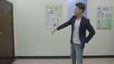 新万家灯火：罗子找到萌萌，给她买了冰激凌，结果化了