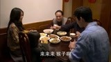未婚妻：霸道总裁在灰姑娘吃饭，一脸丈母娘看女婿表情，甜炸了