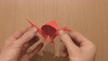 DIY折纸有腿的千纸鹤