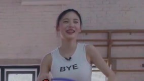 Watch the latest 《Vlog营业中》SNH48赵粤尝试艺术体操道具接连告败 (2019) with English subtitle English Subtitle