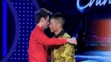 中国梦之声：两位学员上台PK，手牵手时，韩红调侃：这就是爱！