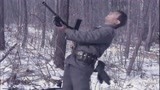 红雪：鬼子追击而来，高阳为掩护部队撤退，独自一人冲向鬼子！