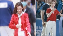 线上看 Angelababy穿红色马术服英姿飒爽 脱鞋后显腿粗？ (2020) 带字幕 中文配音