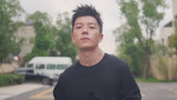 《他爱》王栎鑫VLOG：音乐制作人杨思锐的录音棚一日游