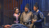 神探：看过死者伤口，狄仁杰回想进寺的经过，说道：原来是这样