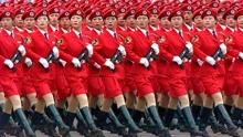 重温1999年国庆阅兵，女兵方队出场太震撼，原声影像被拍下！
