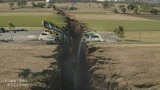 末日崩塌，美国发生大地震，出现一条条裂缝