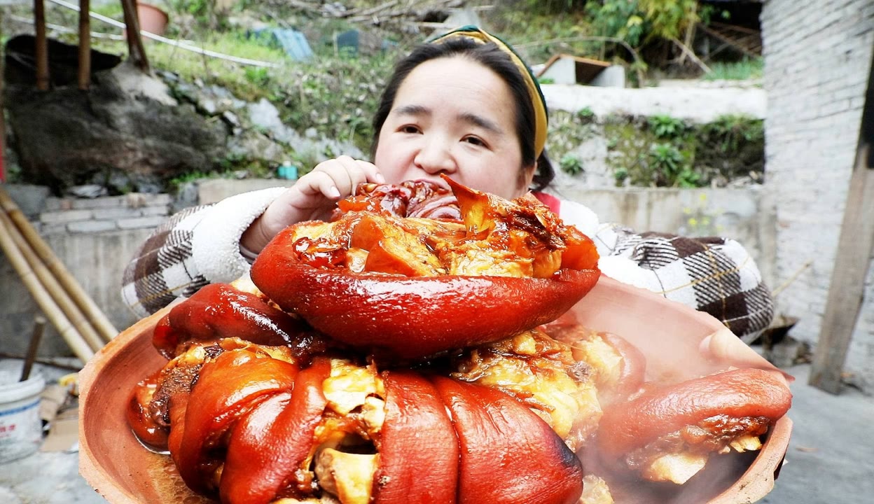 苗阿朵美食最新一期图片