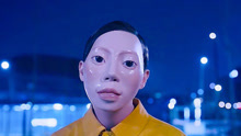韩国恐怖片《首尔怪谈》，碰到塑料人时，千万不要与他对视