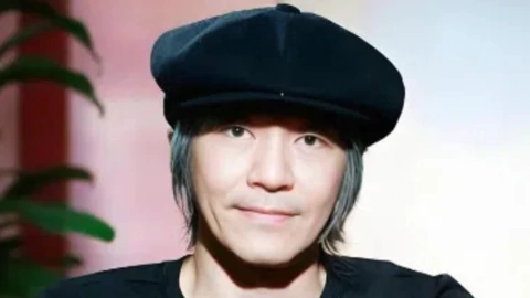 Mira lo último 一張高清照曝光，揭開周星馳半生未娶的真相，舊愛離去成一生牽絆 (2025) sub español doblaje en chino