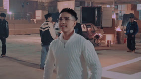 ดู ออนไลน์ 热点：Shark舞台开启馕言Rap模式 唱到明星制作人不敢戴墨镜 (2025) ซับไทย พากย์ ไทย